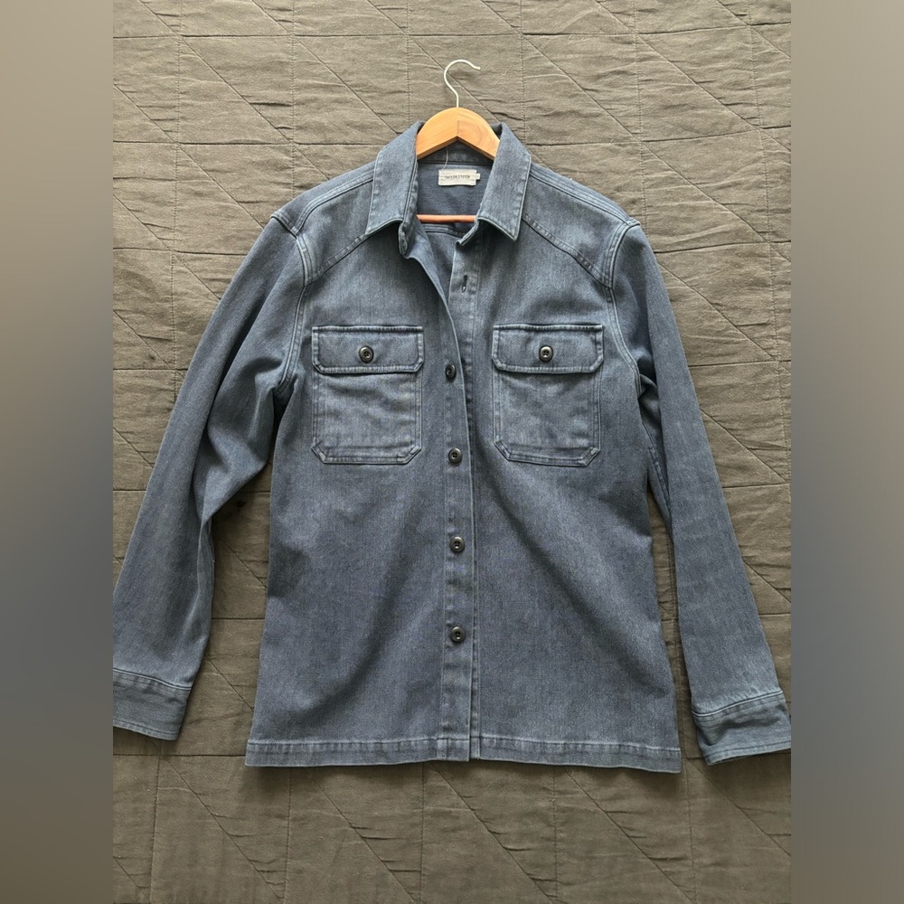 Taylor Stitch Shop Shirt in Navy